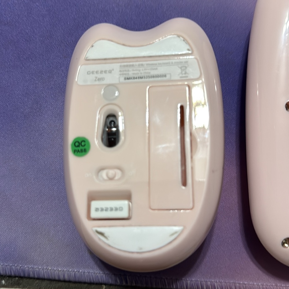 Pink and White Wireless Keyboard and Mouse Set - Picture 5 of 5